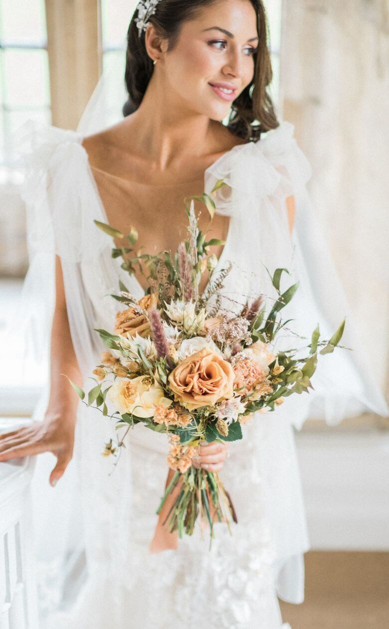Light and airy wedding photography by Jordan Fox
