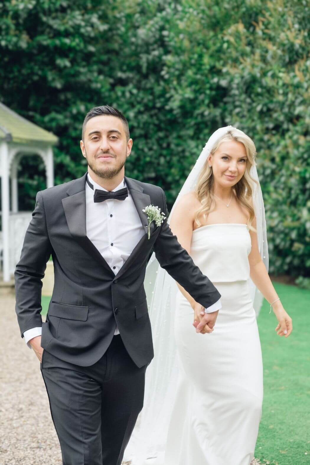 Wedding couple portrait by Jordan Fox