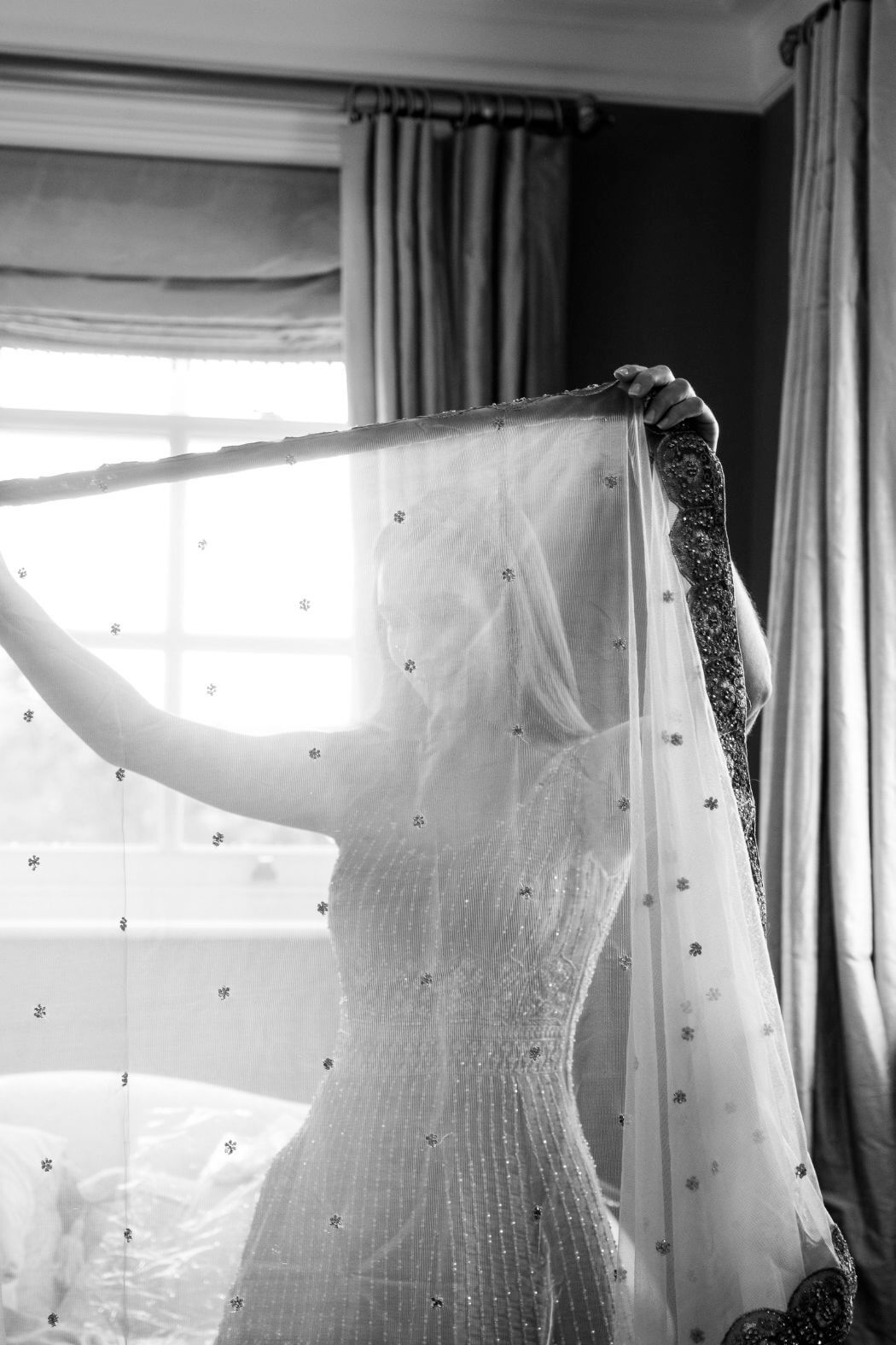 Candid wedding moment captured by Jordan Fox