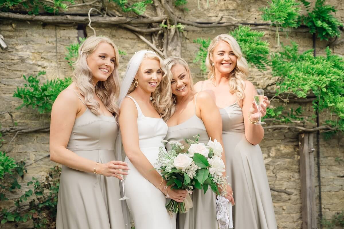 Full wedding party group photograph