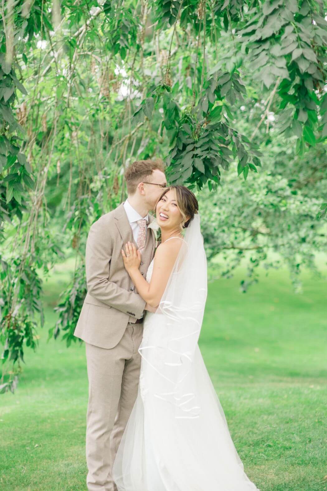 Wedding day in the UK photographed by Jordan Fox