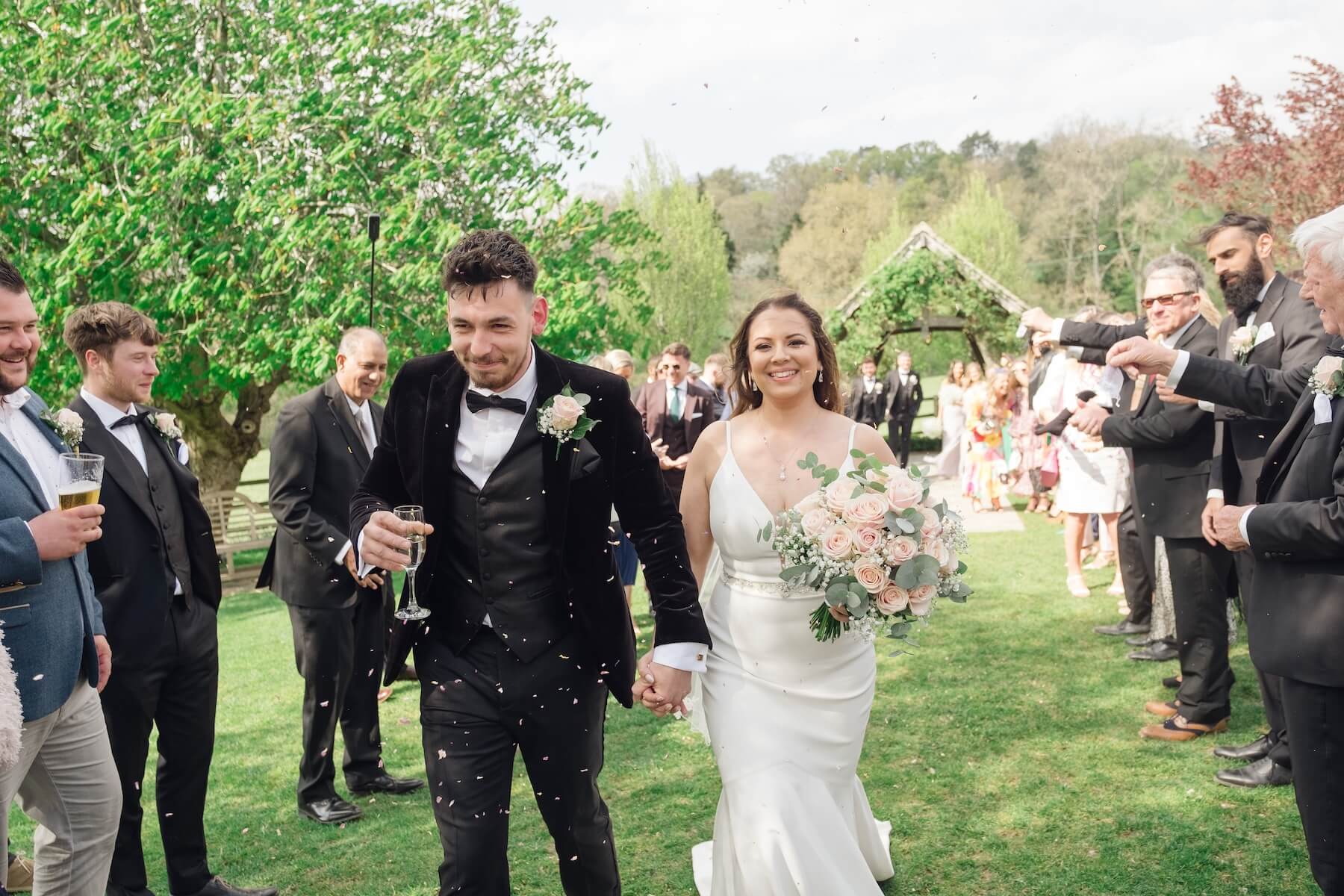 Drinks reception at Hyde House in the Cotswolds