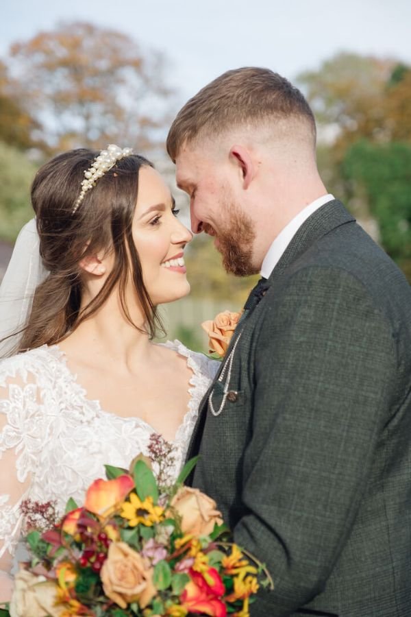 Relaxed romantic portrait of the couple in beautiful natural light