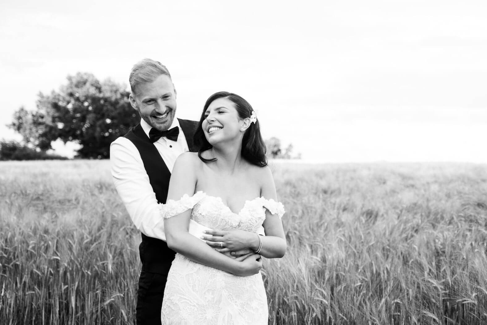 Oxfordshire countryside, documentary wedding photography