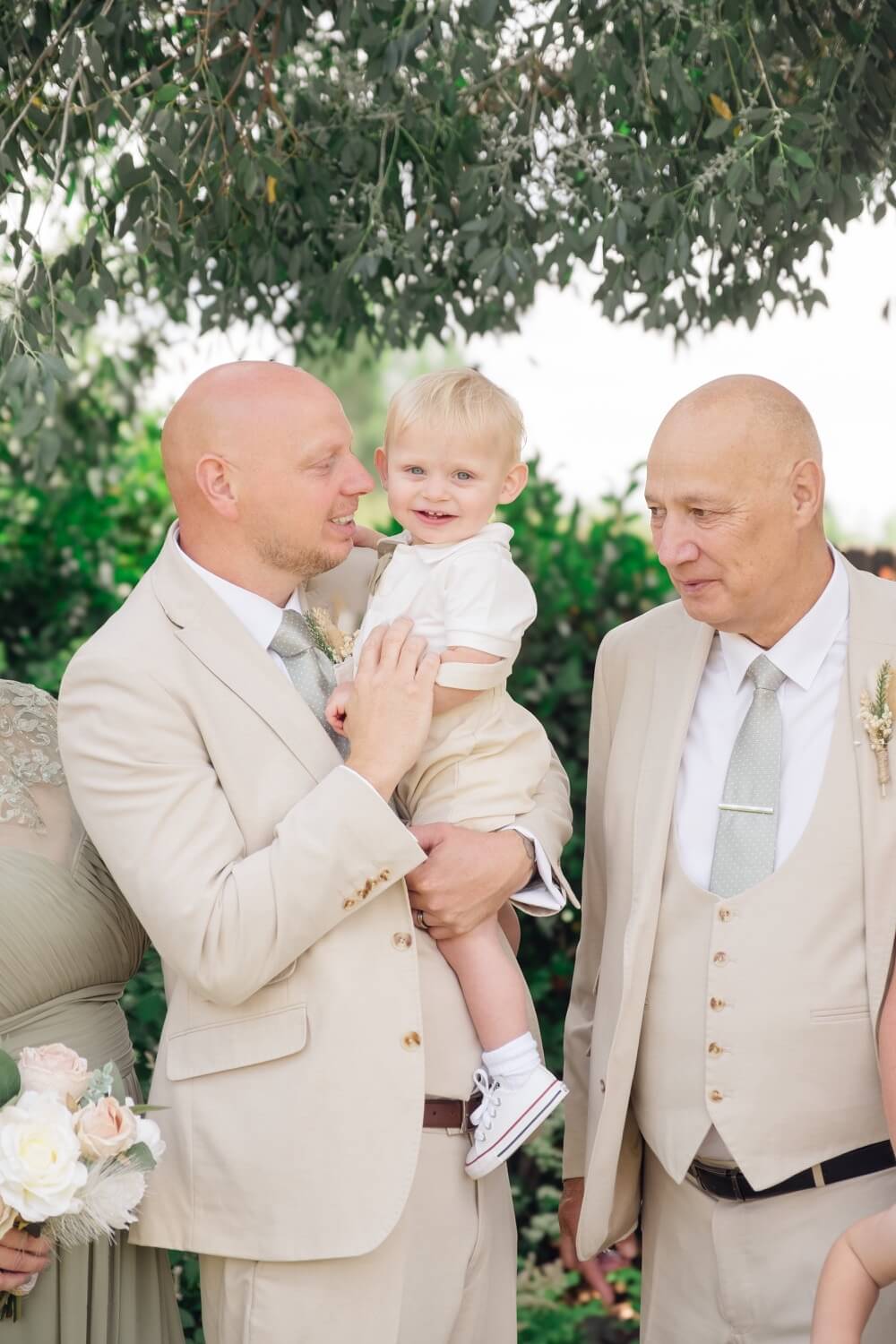 The groom's son during the portraits