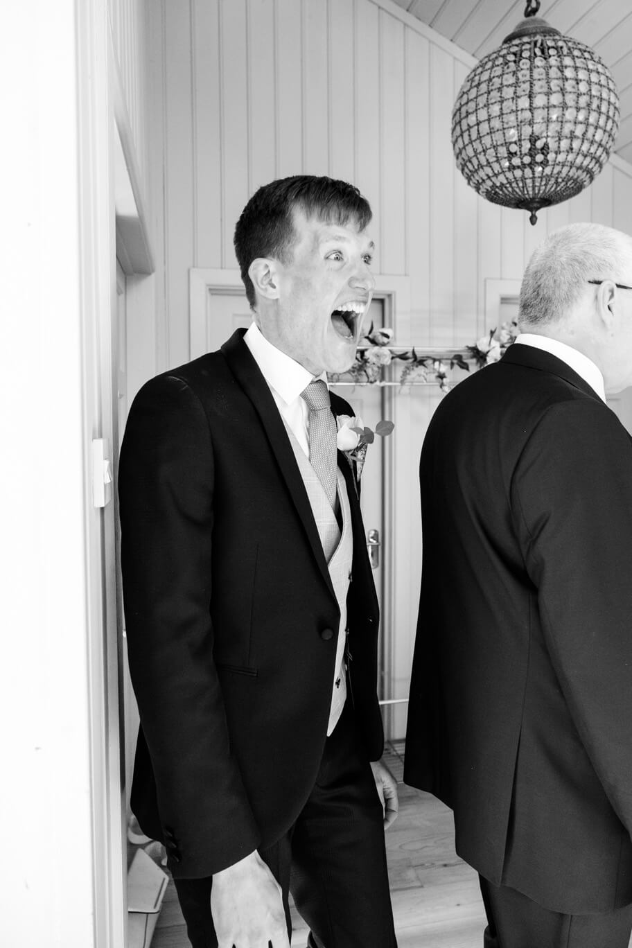 Brother's open-mouthed reaction on seeing the bride